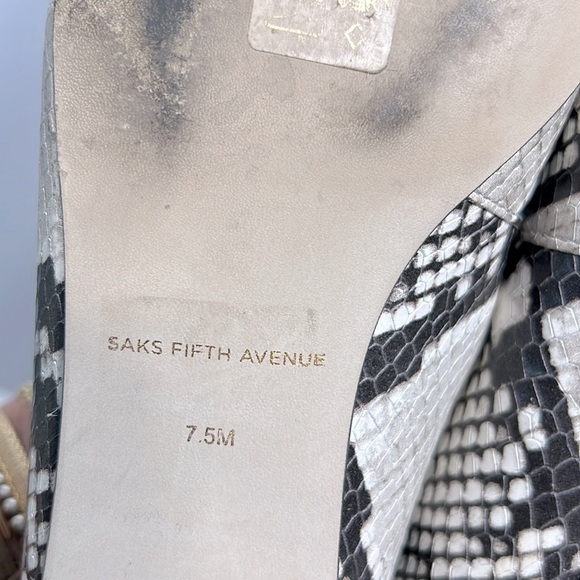 Saks Fifth Avenue Snake Embossed Black/White Leather Ballet Flat Slip size 7.5 - Picture 9 of 10